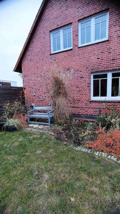 Gemuetliche Souterrain Wohnung Lüneburg Eksteriør billede